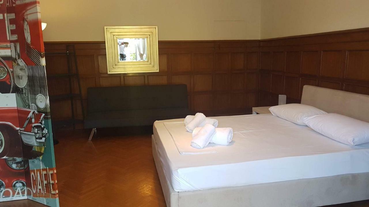 Violet Errathens Apartment - Athens Center, 7 Bd, 3 Bath 外观 照片