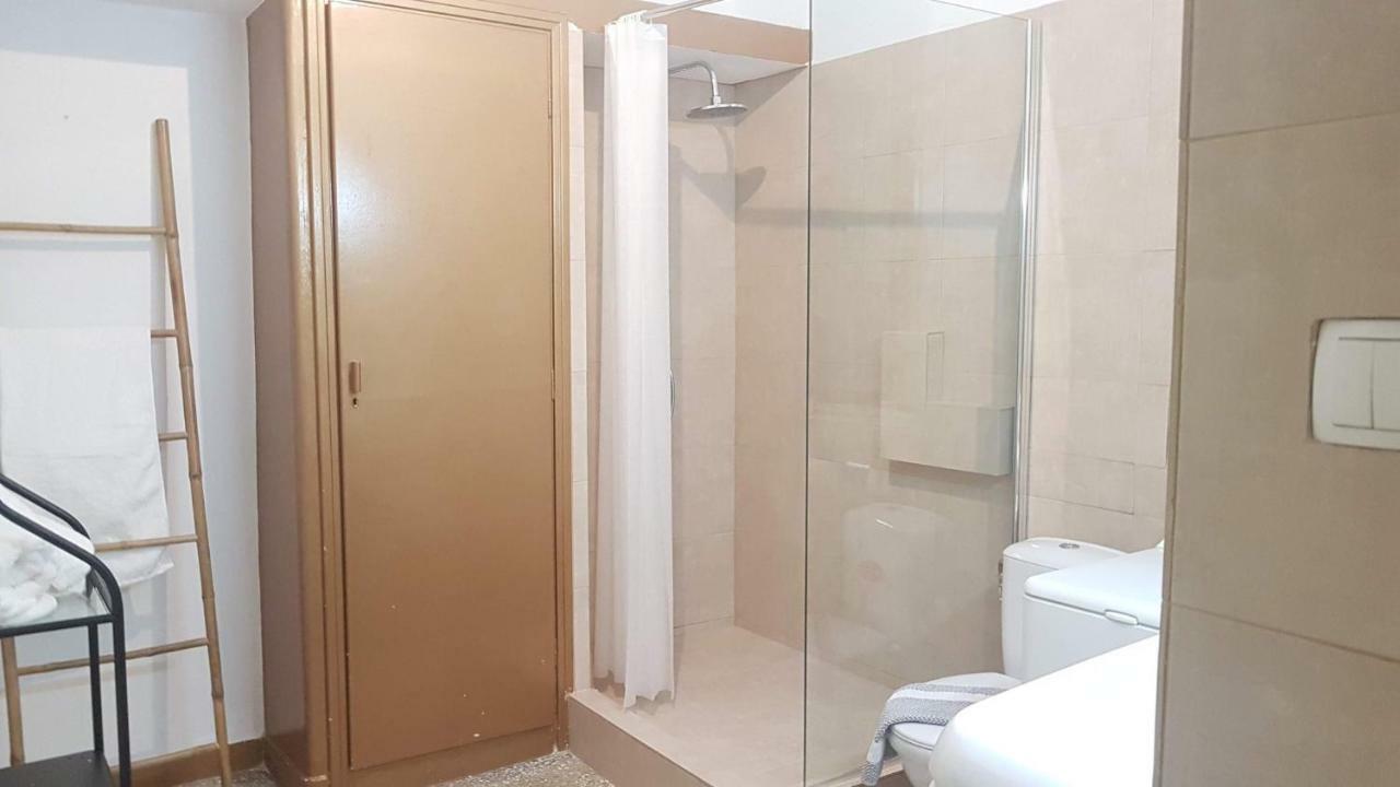 Violet Errathens Apartment - Athens Center, 7 Bd, 3 Bath 外观 照片