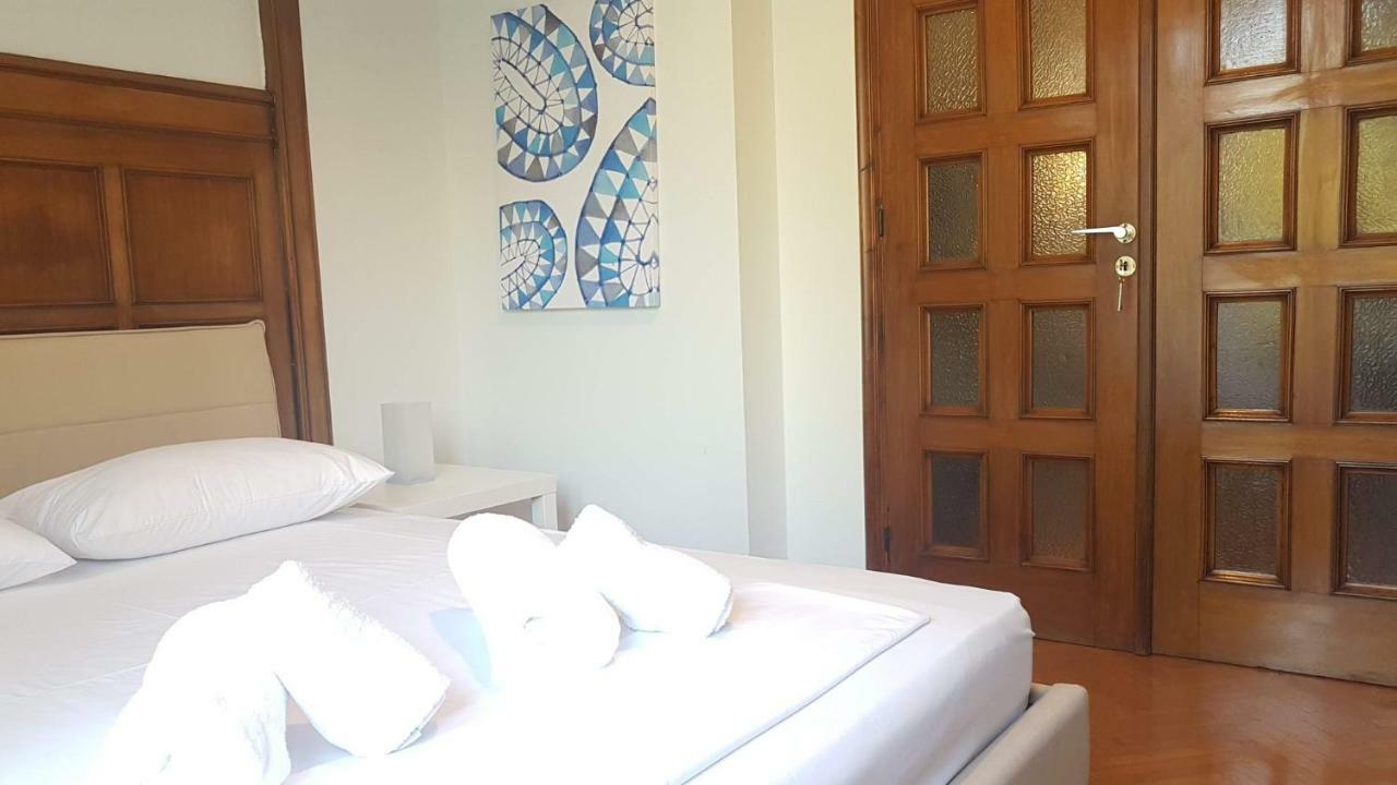 Violet Errathens Apartment - Athens Center, 7 Bd, 3 Bath 外观 照片