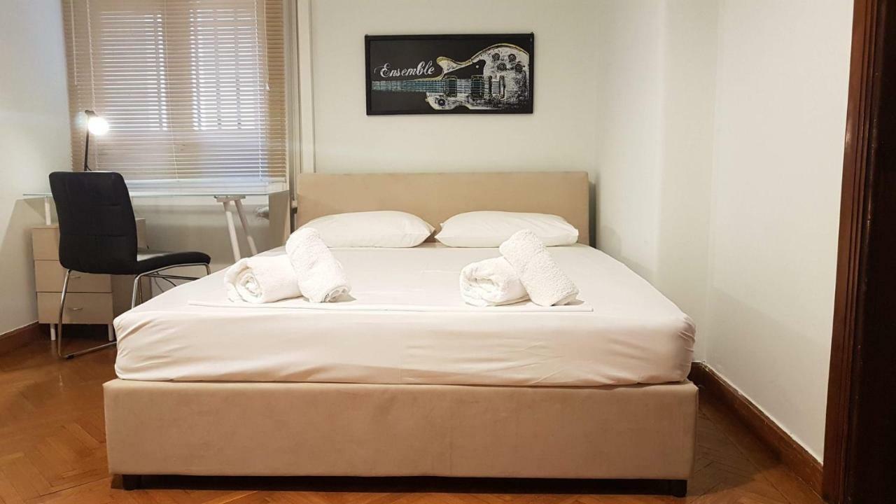 Violet Errathens Apartment - Athens Center, 7 Bd, 3 Bath 外观 照片