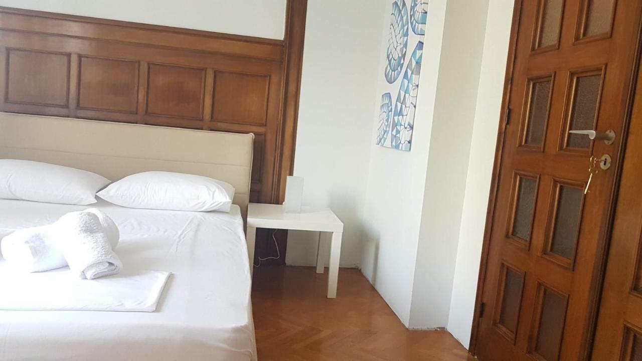 Violet Errathens Apartment - Athens Center, 7 Bd, 3 Bath 外观 照片